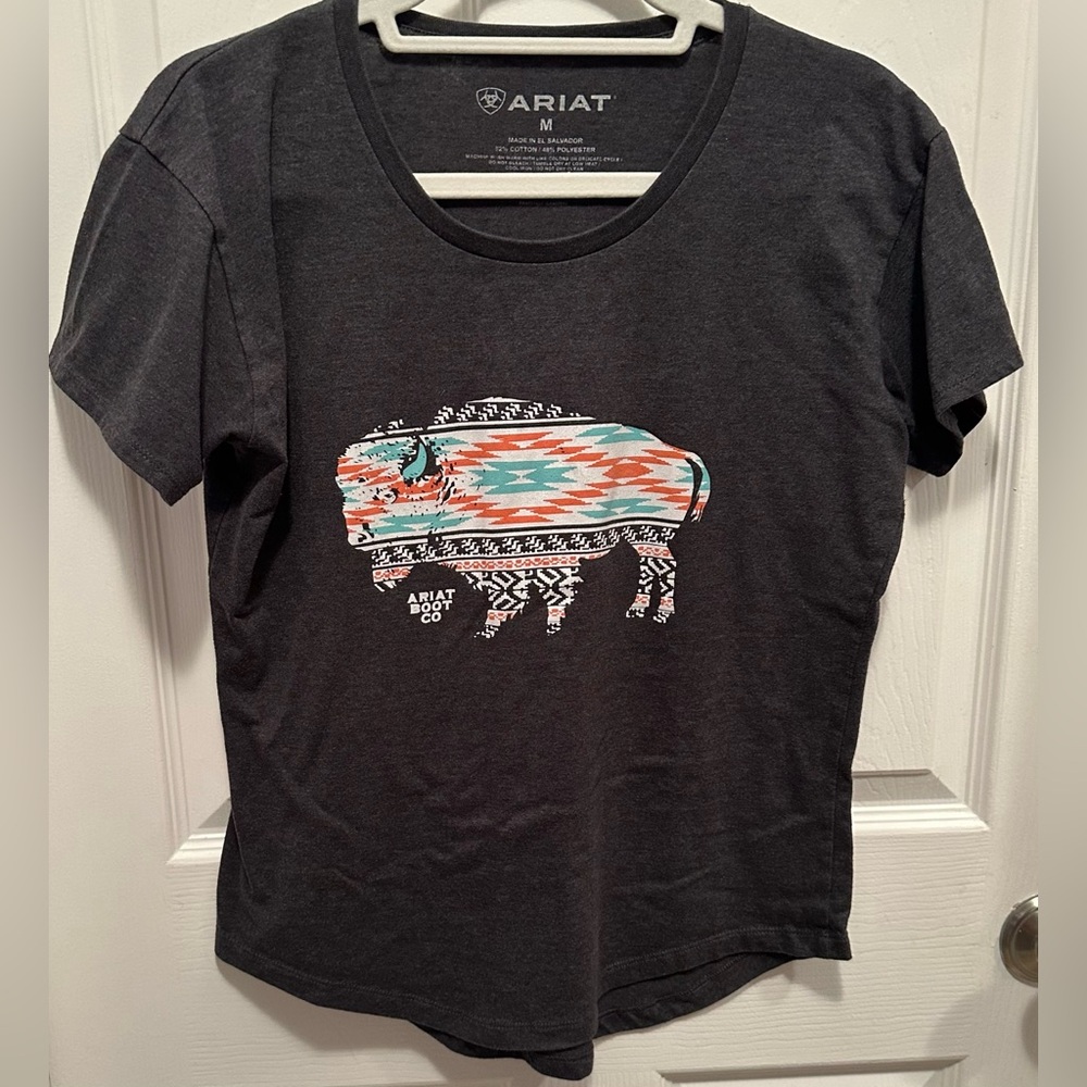 Ariat Teeshirt with a Buffalo print. Size Medium